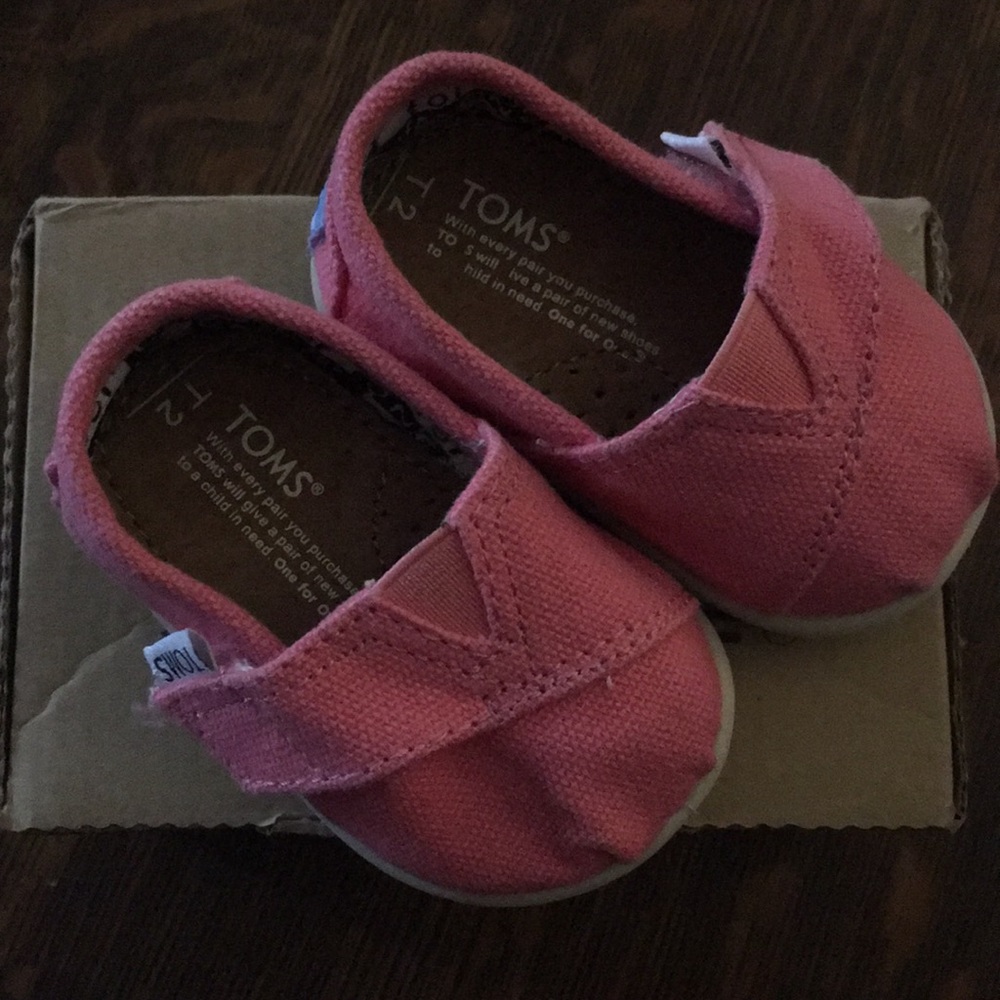 Tiny Toms